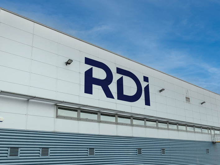 RDi Logo on side of building.